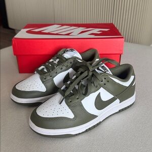 Nike Dunk Low Olive